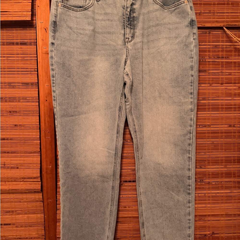Seven7 Women's Light Blue Straight Leg Jeans